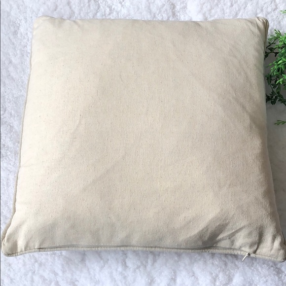 Decorative pillow - Picture 7 of 11